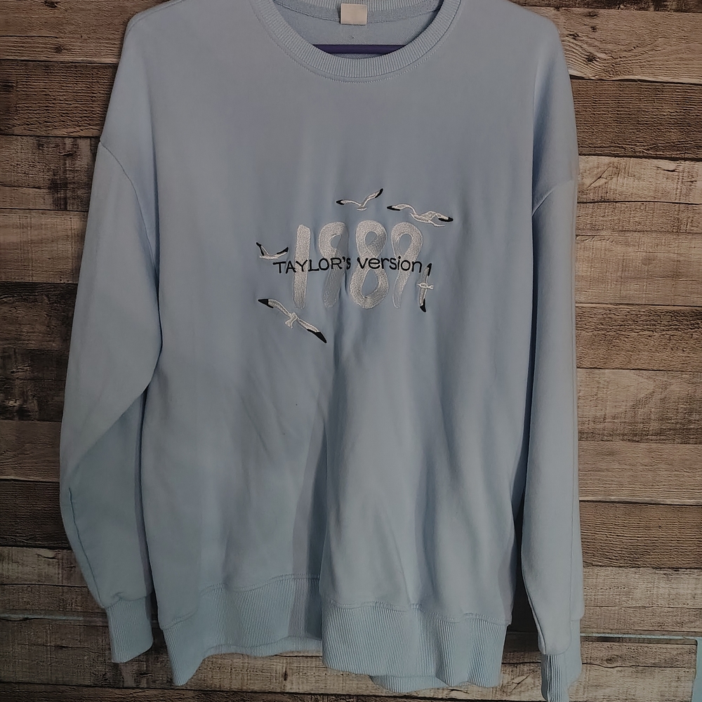 Taylor Swift Pullover